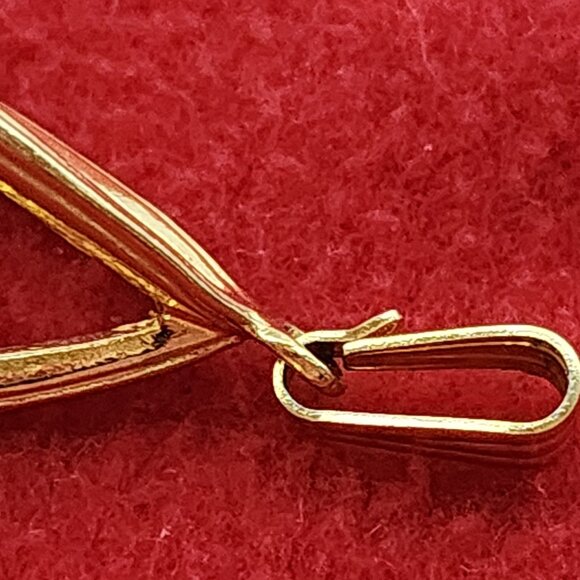 Avon Vintage Large Cream Floating Faux Pearl Inside a Gold Tone Cage Pendant - Picture 13 of 16